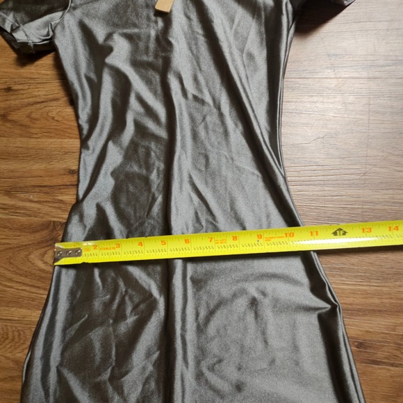 SKIMS Shine Spandex Jersey Long Dress XS Metallic Gray Bodycon DR-MAX-3013 NWT - Picture 8 of 8